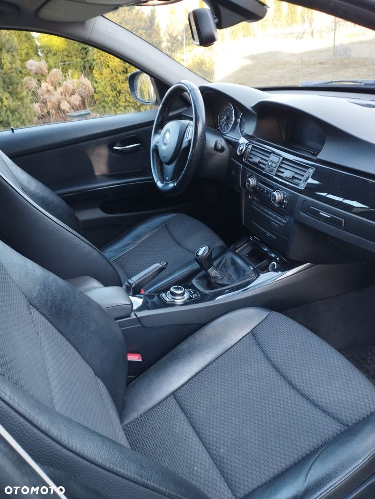 BMW Seria 3 320d - 3
