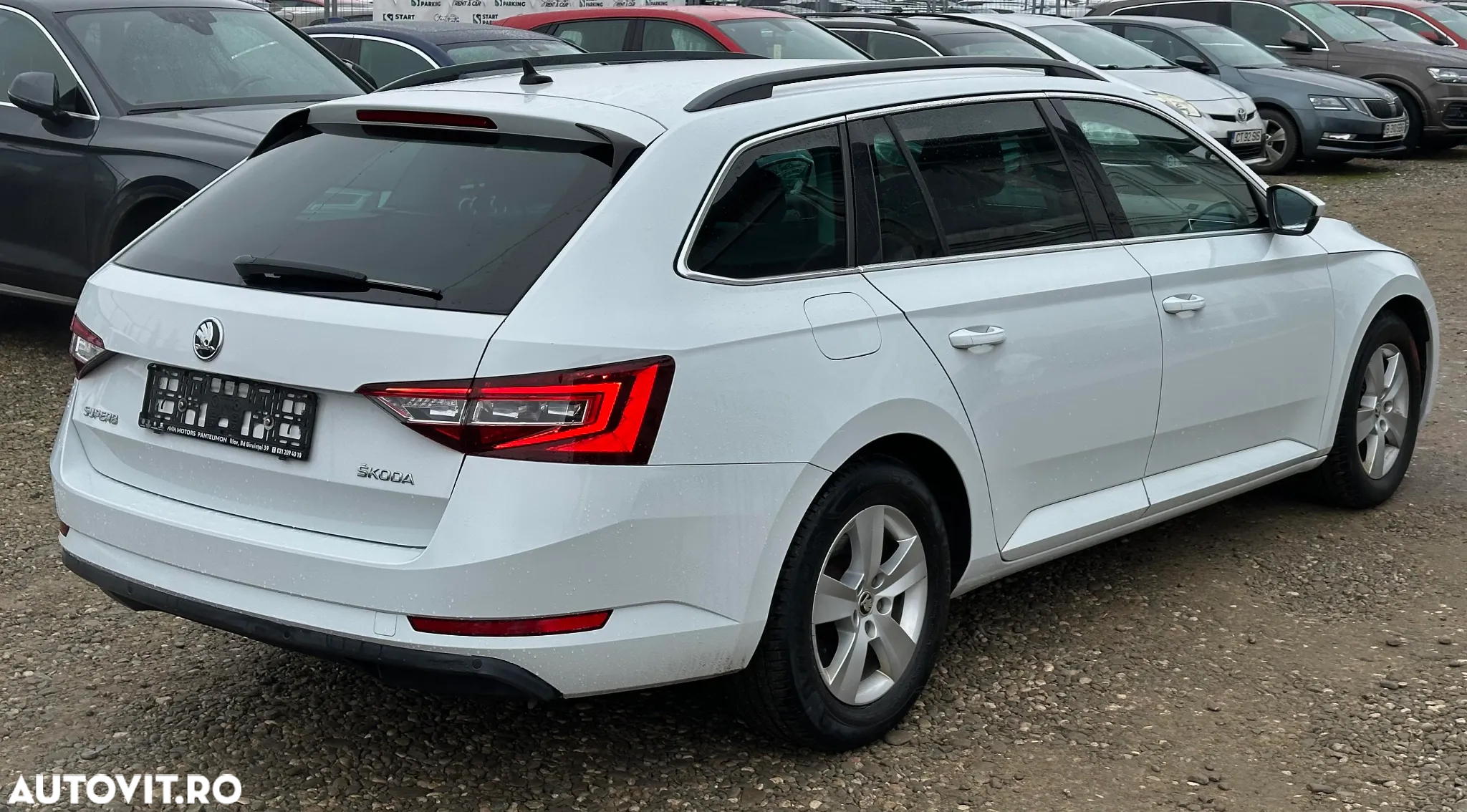 Skoda Superb 1.6 TDI DSG Ambition - 4