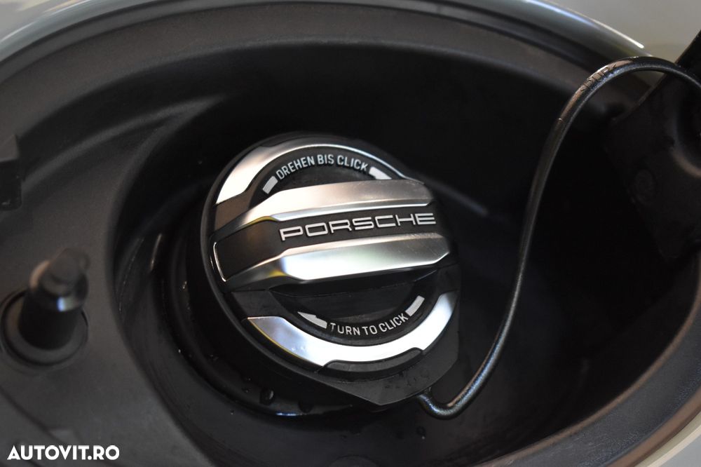 PORSCHE 911 2025 — imagine 33