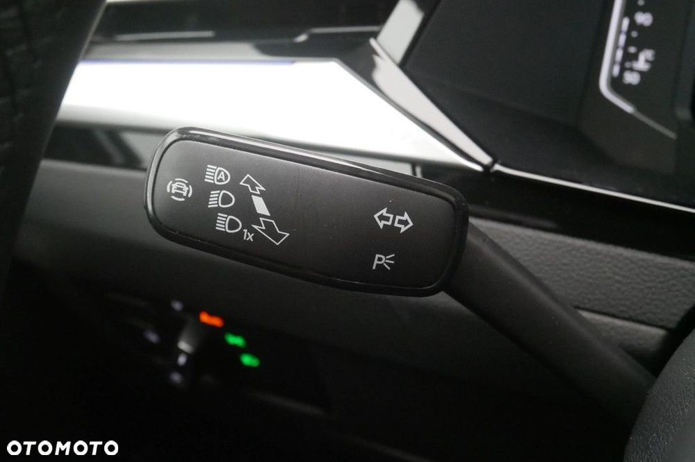 Volkswagen Arteon 2.0 TSI R-Line DSG - 24