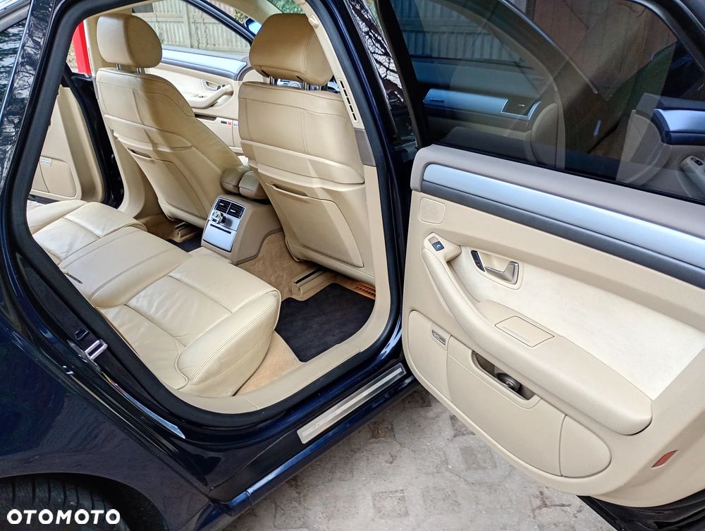 Audi A8 3.7 Quattro - 29