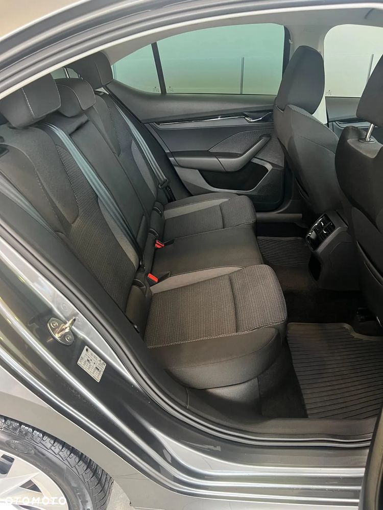 Skoda Octavia 1.5 TSI ACT Ambition - 15