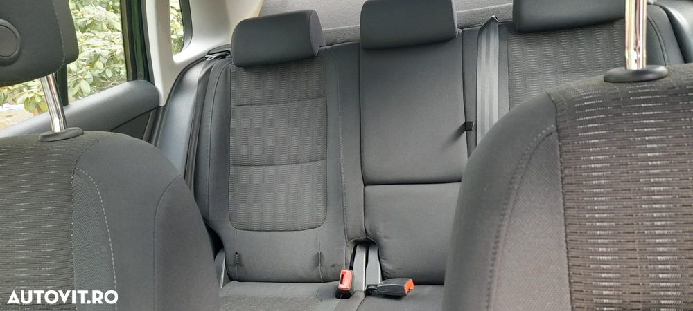 Volkswagen Tiguan - 6