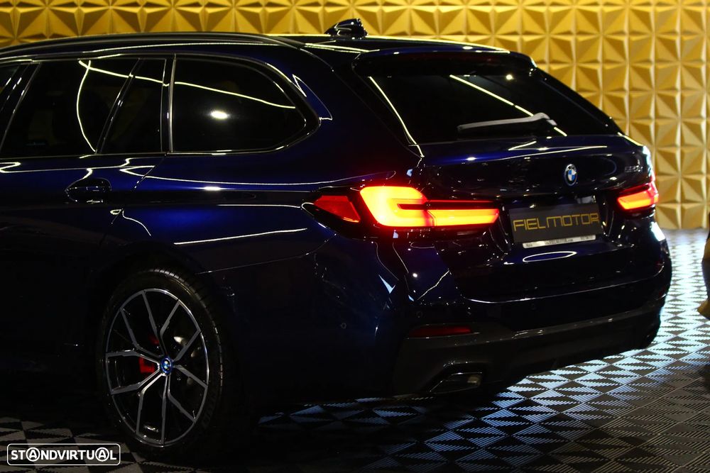 BMW 520 e Pack M - 12