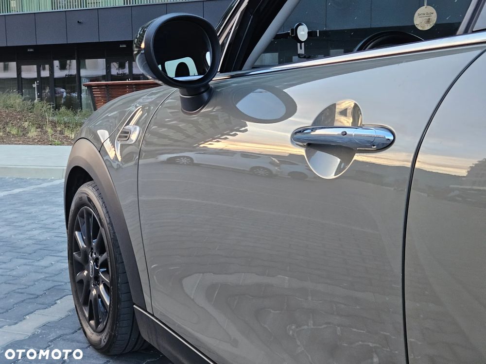 MINI Cooper Standard - 17