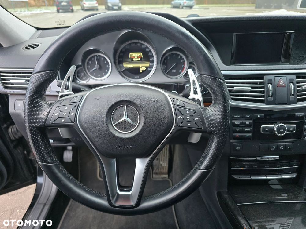 Mercedes-Benz Klasa E 200 CGI BlueEFFICIENCY Automatik - 14