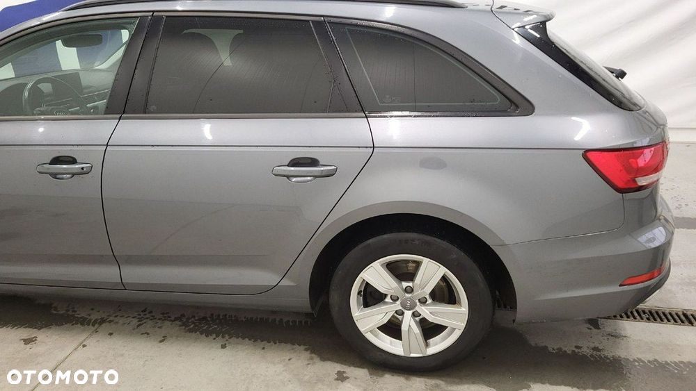 Audi A4 Avant 35 TDI S tronic - 9