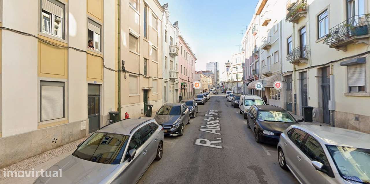 Excelente T1 duplex entre a Alameda e Areeiro - Grande imagem: 2/7