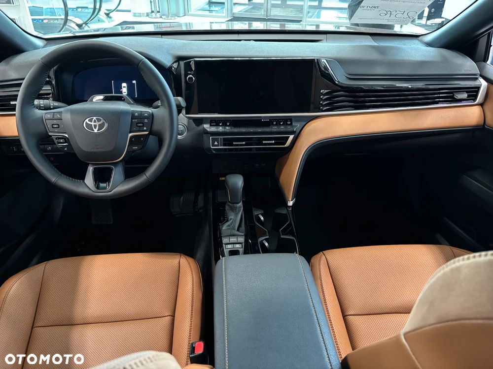 Toyota Camry 2.5 Hybrid Prestige CVT - 18