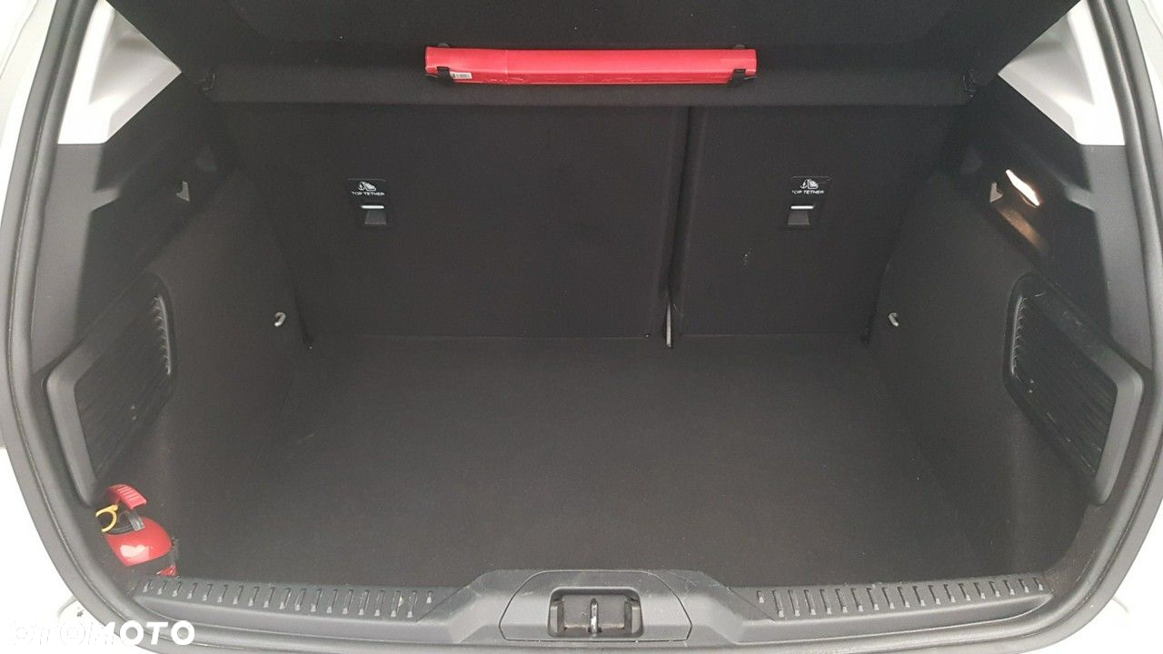 Ford Focus - 23
