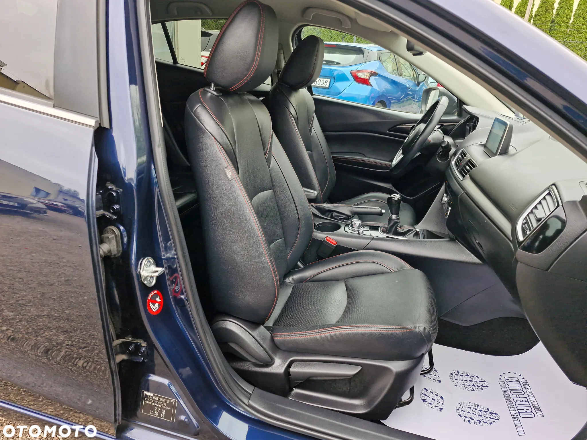 Mazda 3 - 15