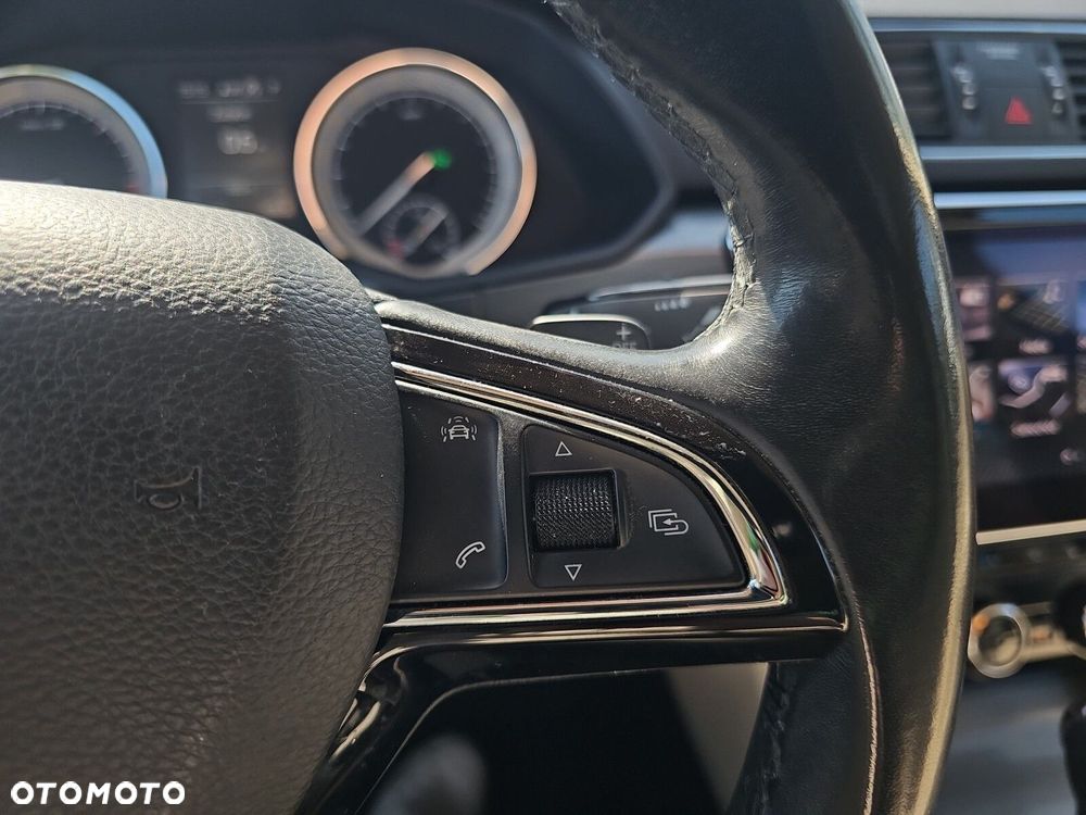 Skoda Superb 2.0 TDI Style DSG - 27