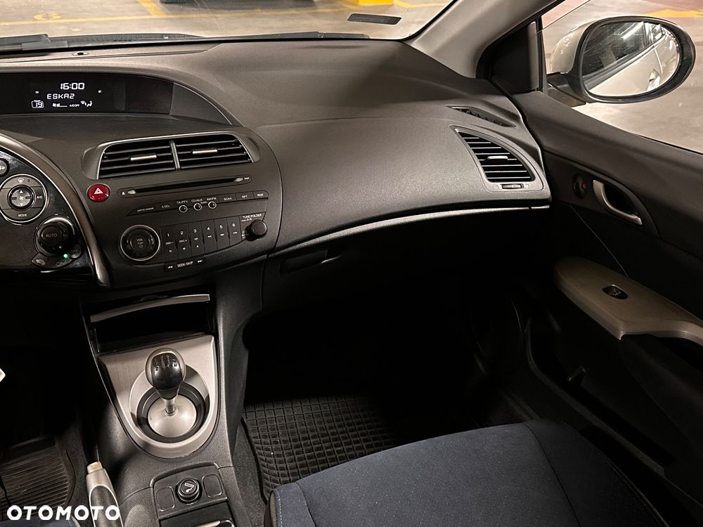 Honda Civic 1.8 Comfort - 7