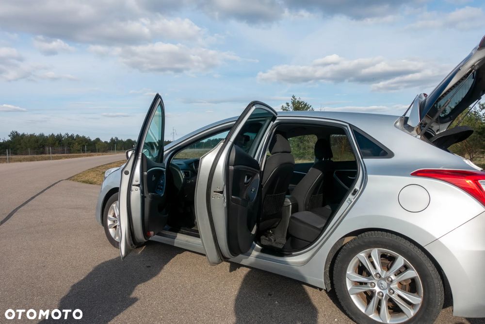 Hyundai i30 1.6 CRDi Style - 14