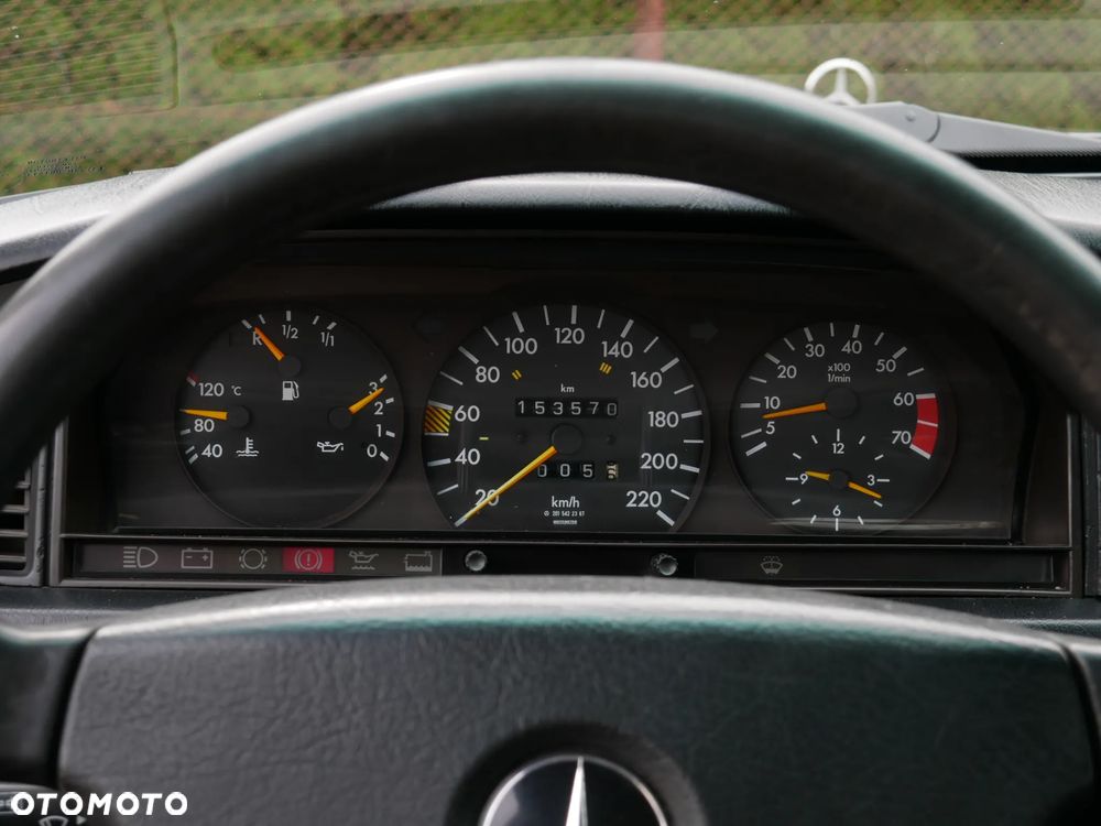 Mercedes-Benz W201 (190) - 33