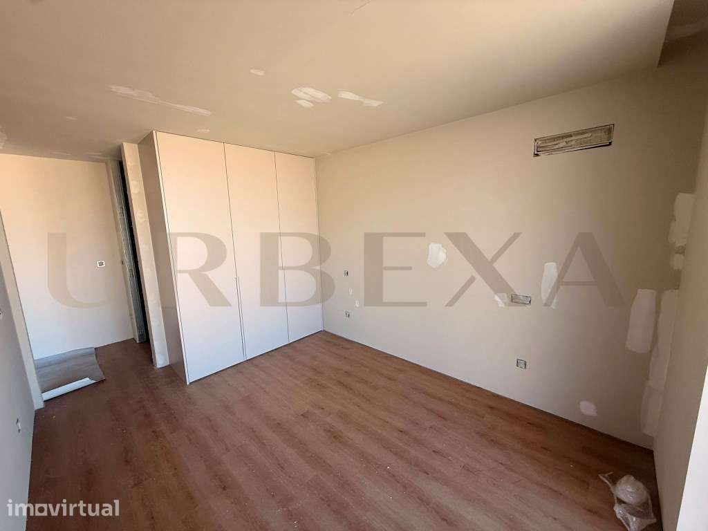 APARTAMENTO T1 COM VARANDA - Grande imagem: 2/7