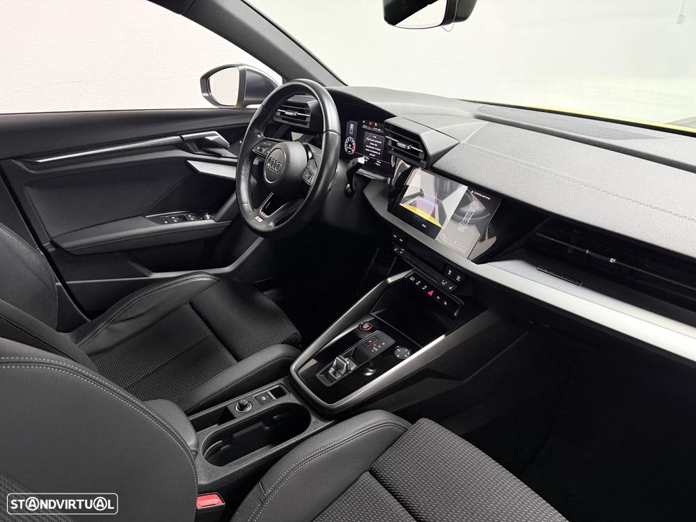 Audi S3 S tronic - 22