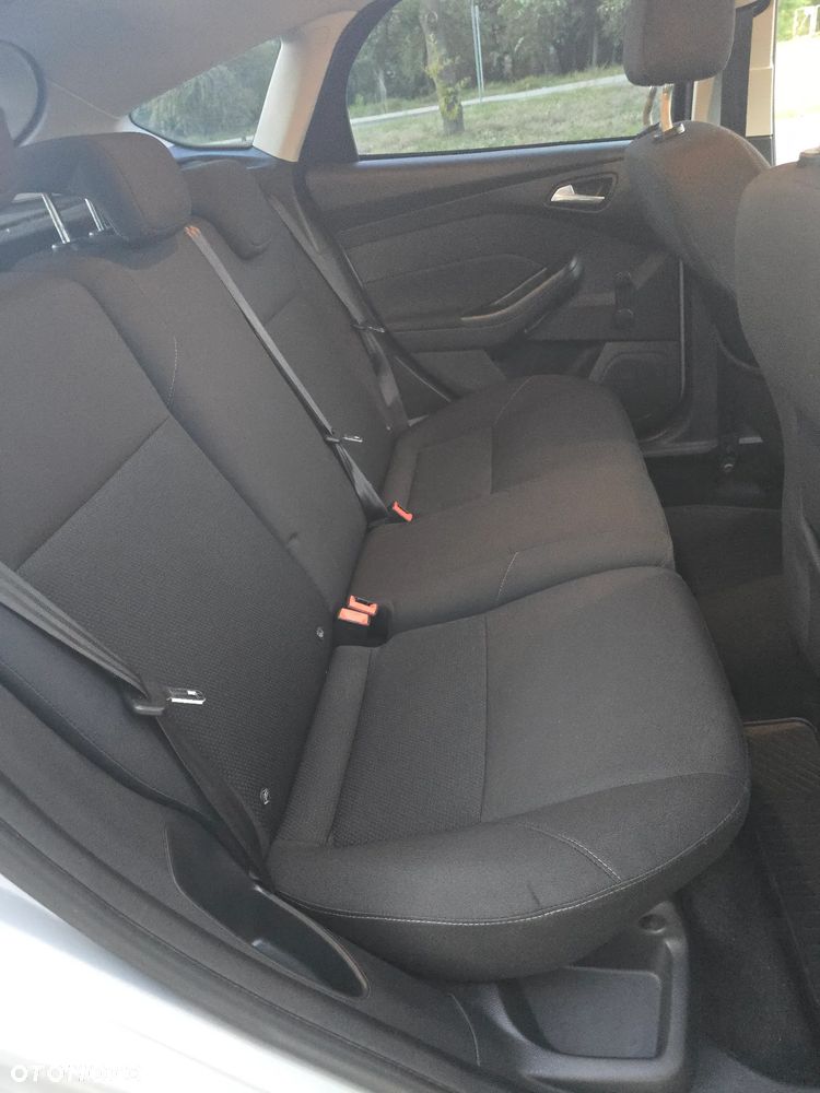 Ford Focus - 13