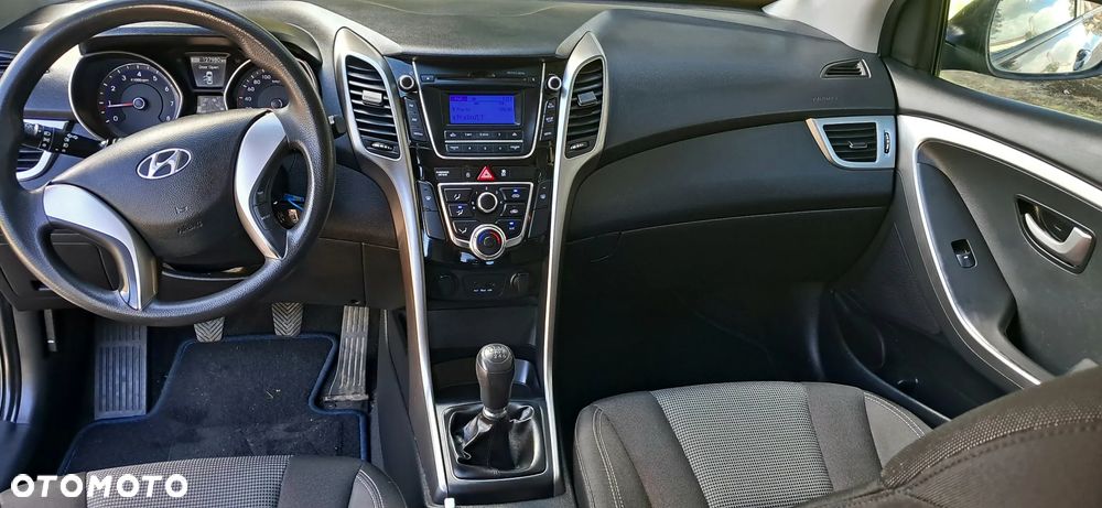 Hyundai i30 blue 1.6 GDI Style - 17