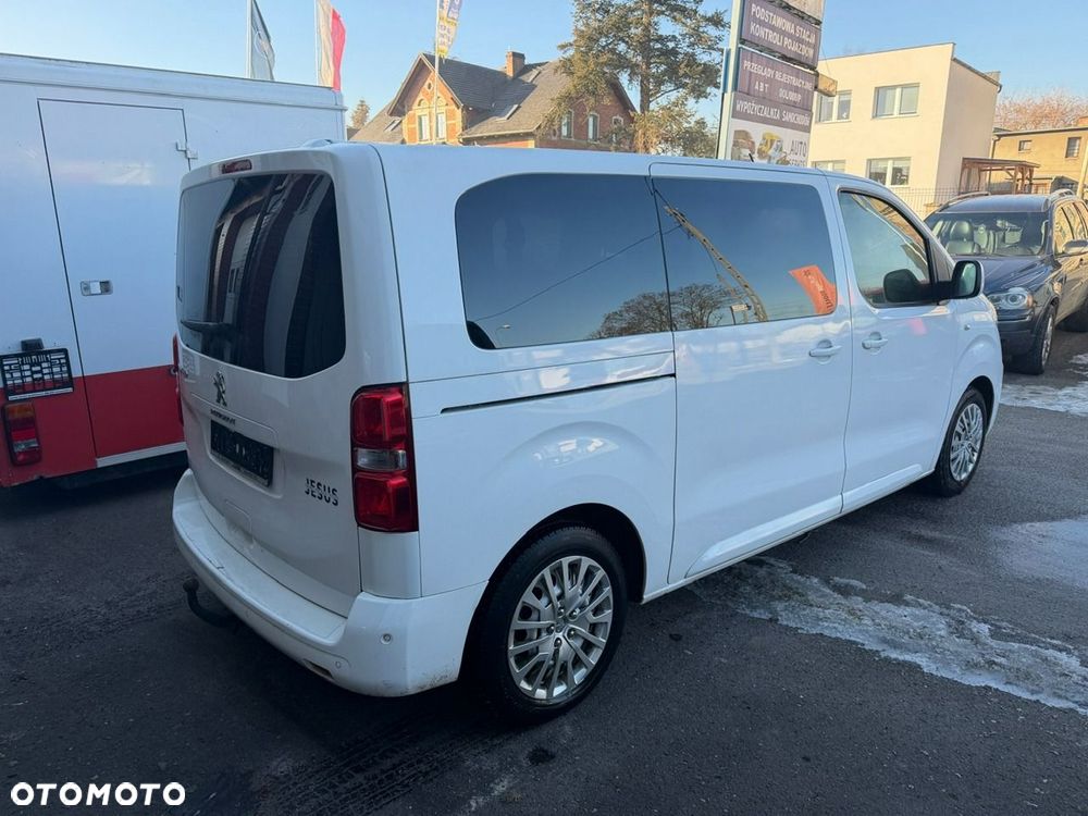 Peugeot Traveller - 4