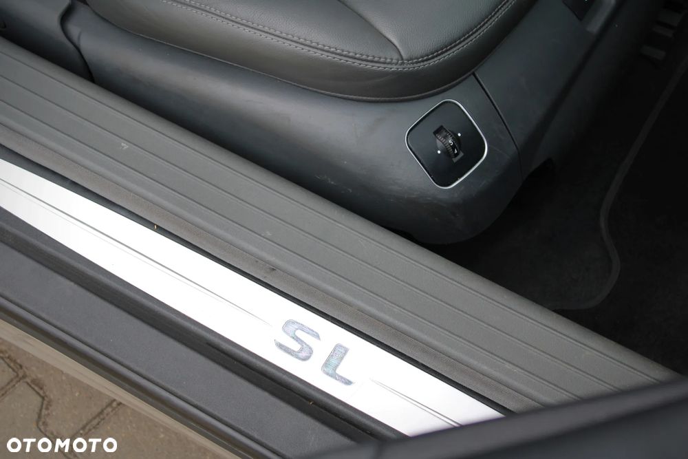 Mercedes-Benz SL - 15