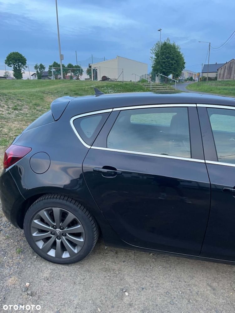 Opel Astra 1.4 T Cosmo - 7