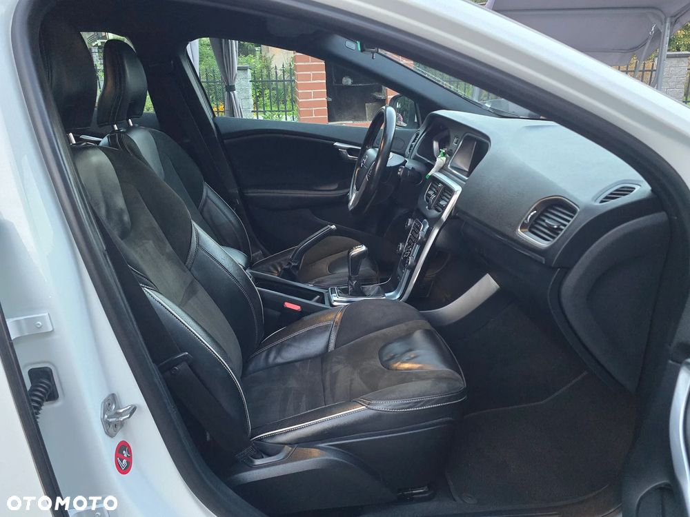 Volvo V40 D2 RDesign - 26