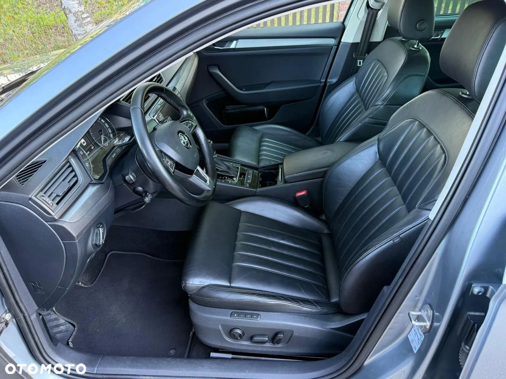 Skoda Superb 2.0 TDI 4x4 Active DSG - 14