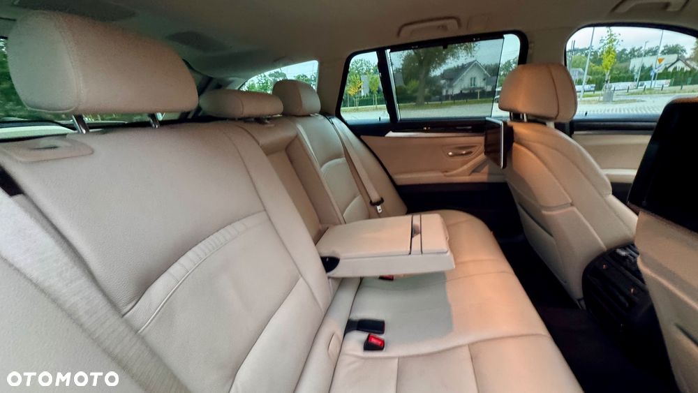 BMW Seria 5 - 34