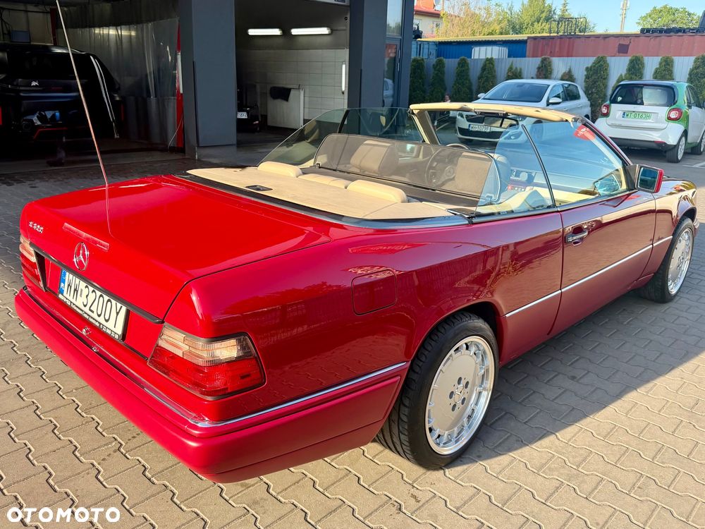 Mercedes-Benz Klasa E - 33