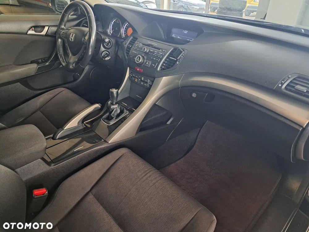 Honda Accord 2.2d Executive - 11