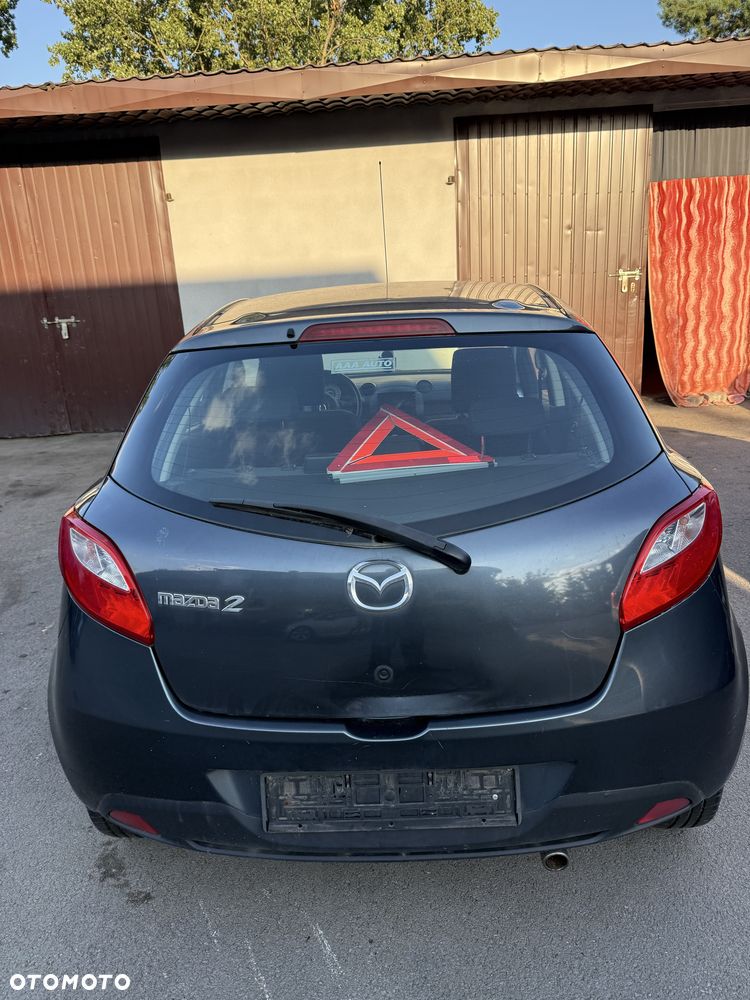 Mazda 2 - 5