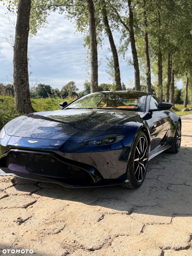 Aston Martin V8 Vantage Standard - 15