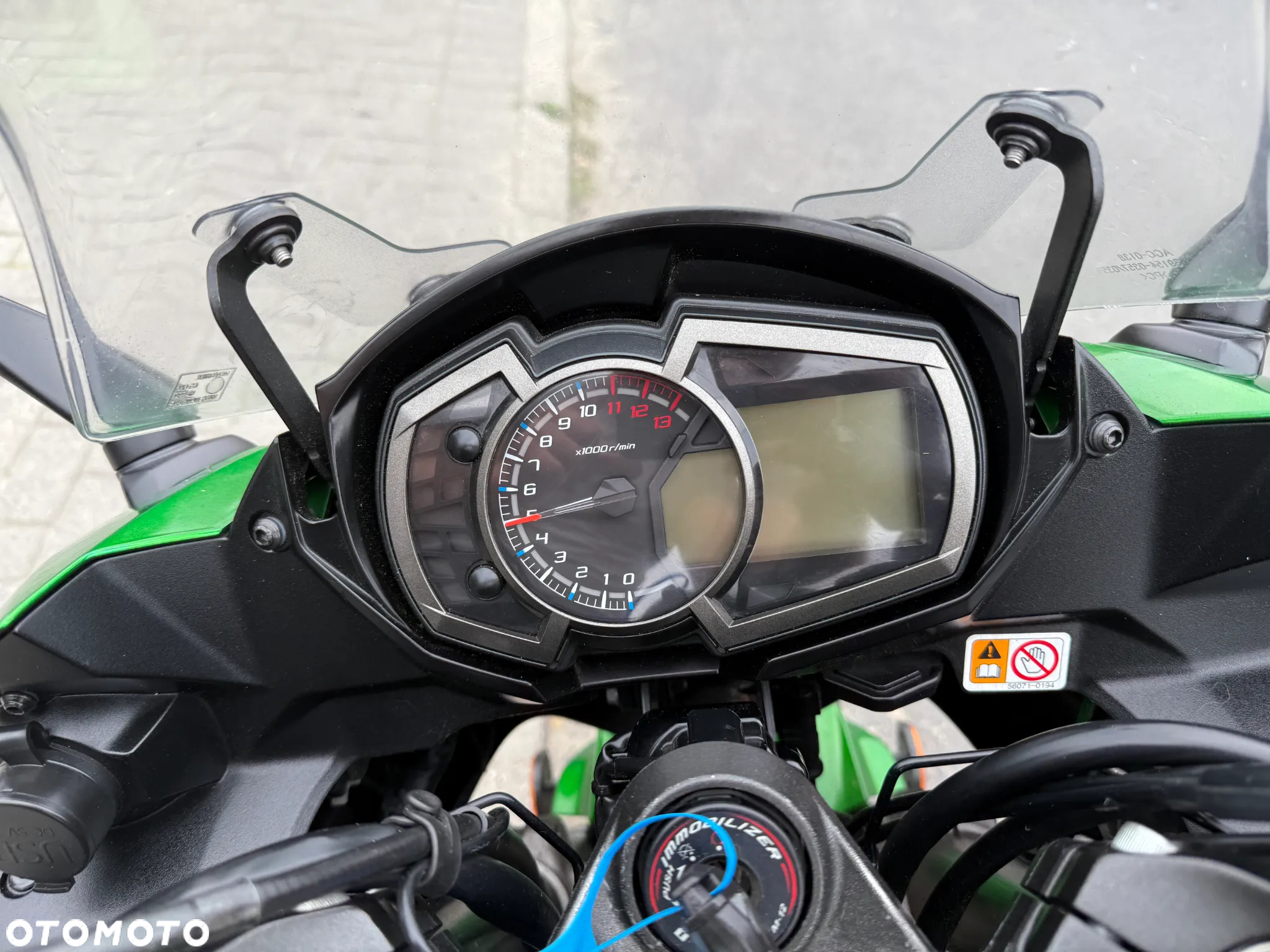 Kawasaki Ninja 1000 SX - 11