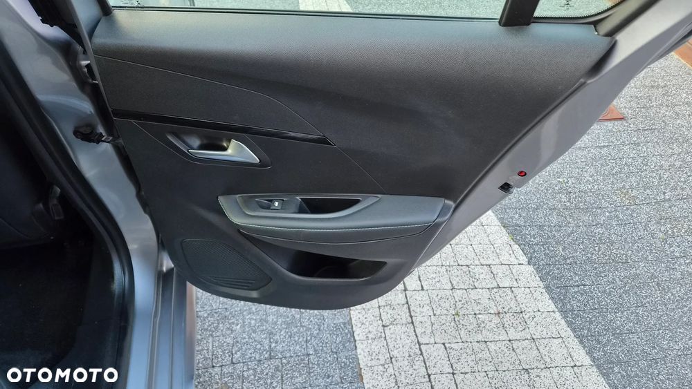Peugeot 208 PureTech 100 Allure - 20