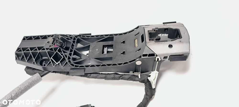 ZAMEK DRZWI LP SKODA KAROQ 5TB837015 - 2