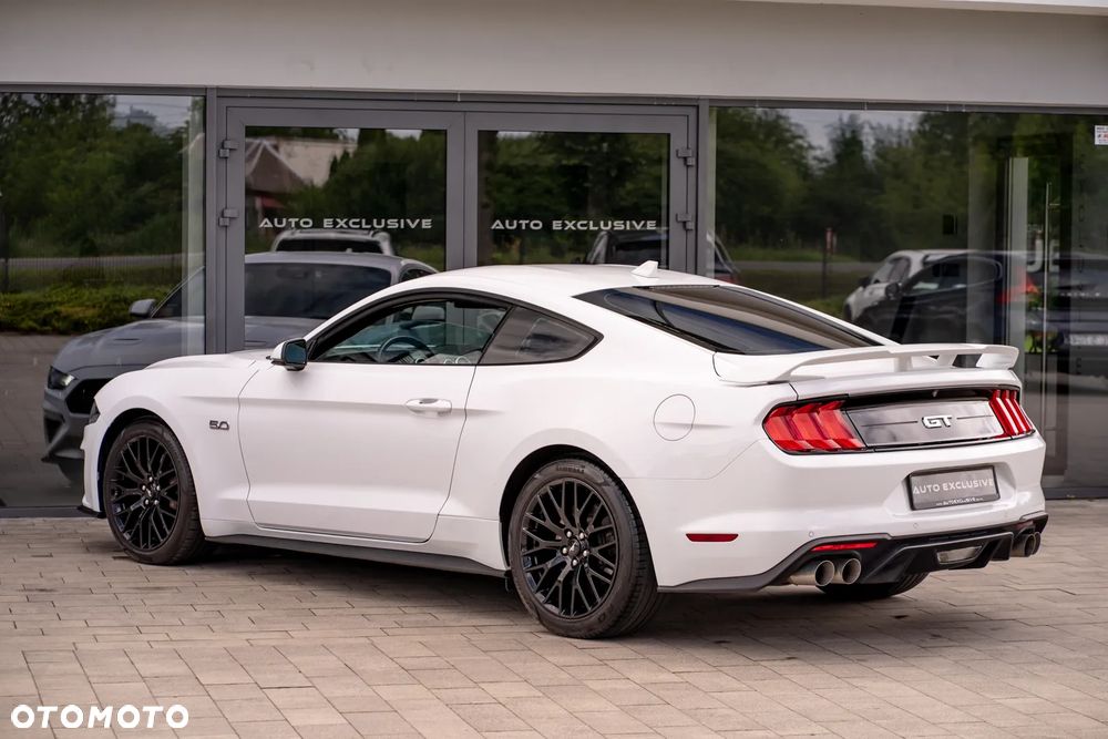 Ford Mustang - 24
