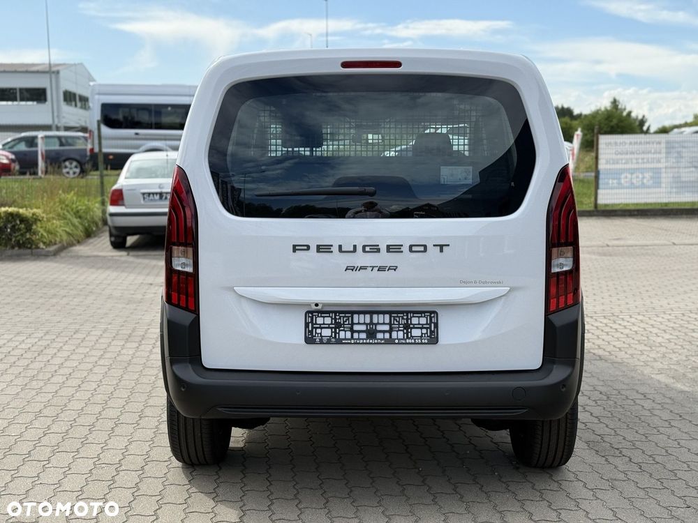 Peugeot Rifter - 8