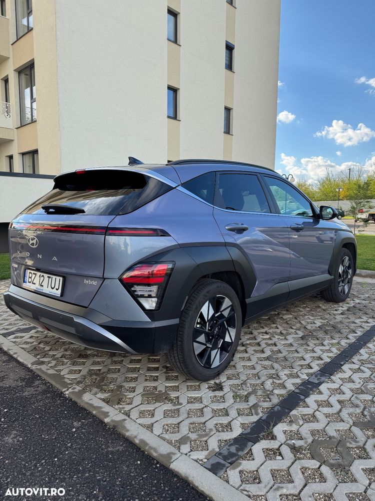 Hyundai KONA - 7