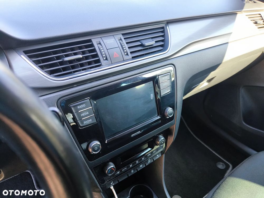Skoda RAPID 1.0 TSI Ambition - 16