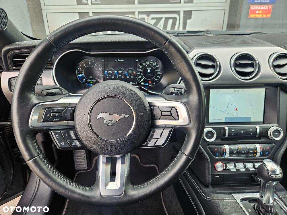 Ford Mustang - 31