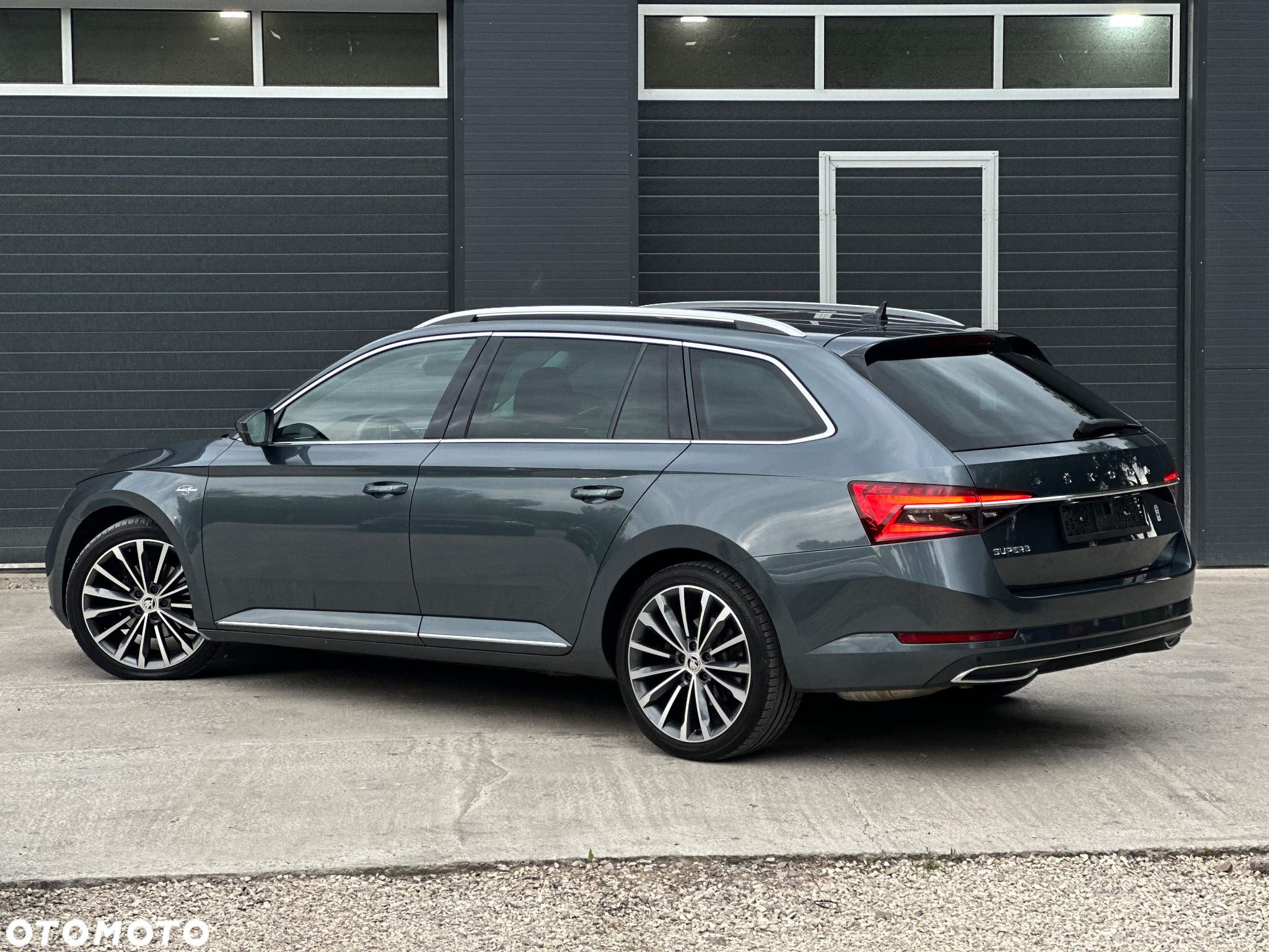 Skoda Superb 2.0 TSI L&K DSG - 5