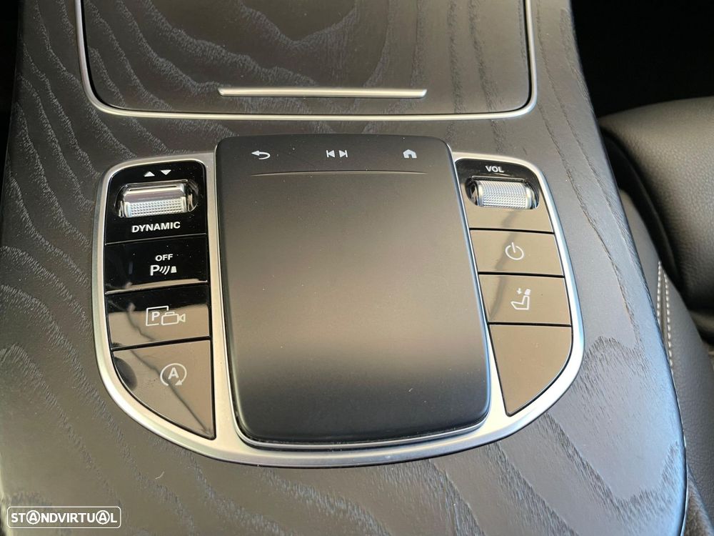 Mercedes-Benz E 220 d Avantgarde - 33