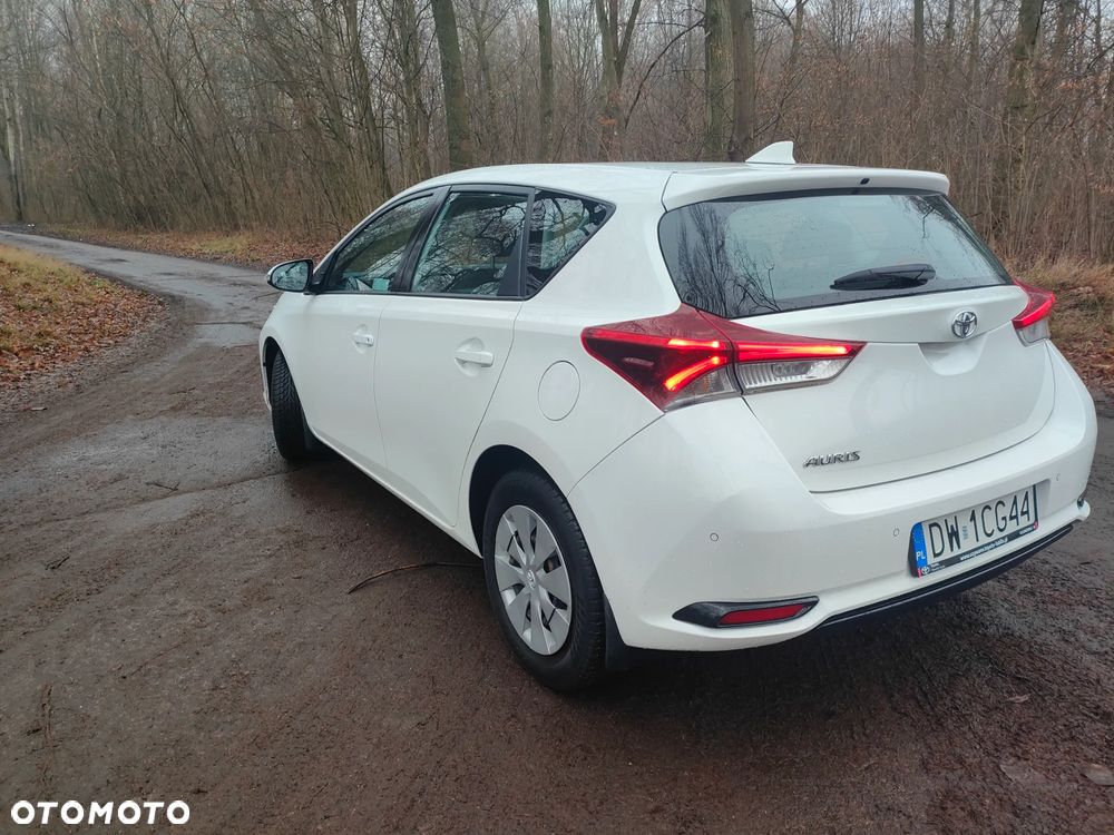 Toyota Auris 1.6 Active - 4