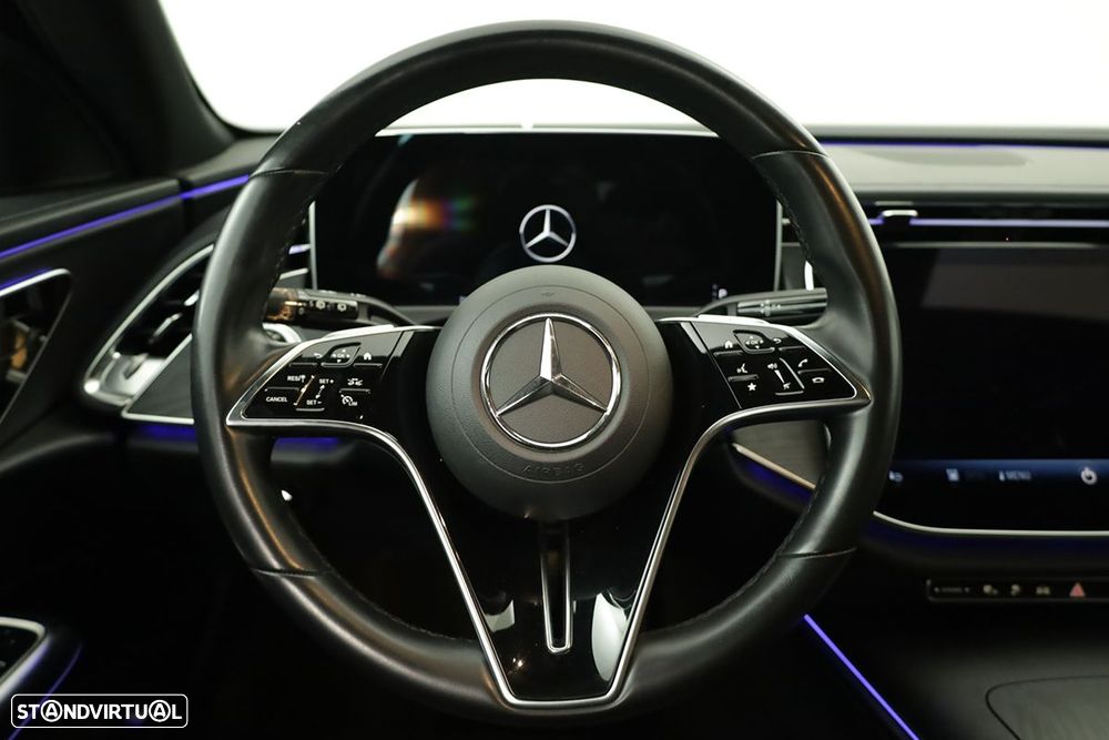 Mercedes-Benz E 300 de AMG Line - 14