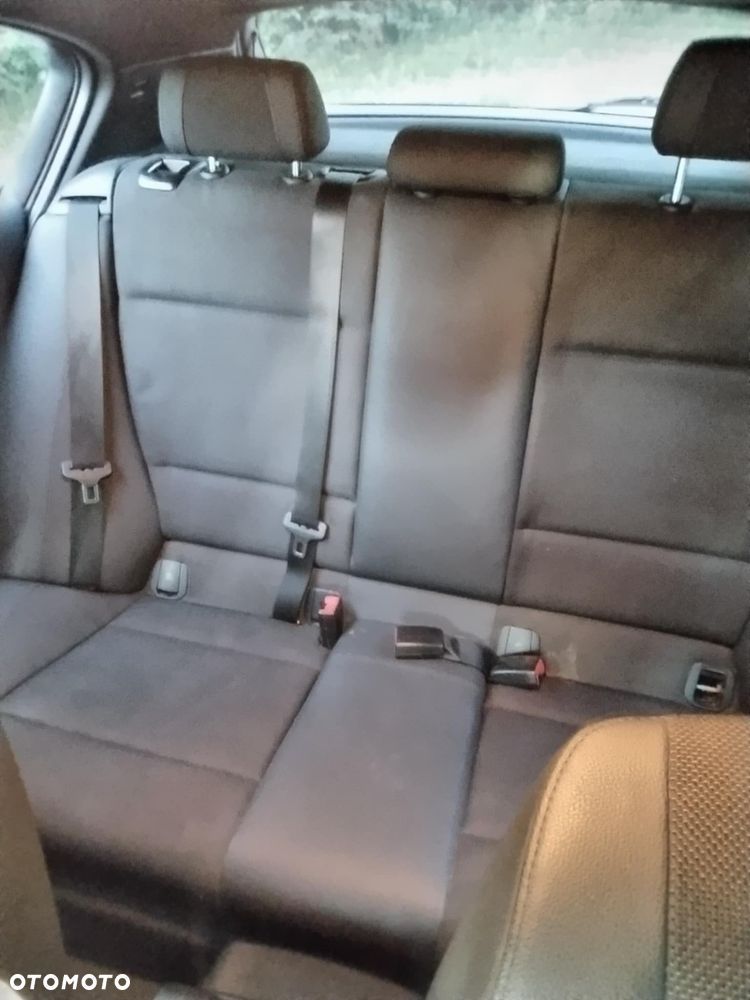 BMW Seria 1 118d - 8