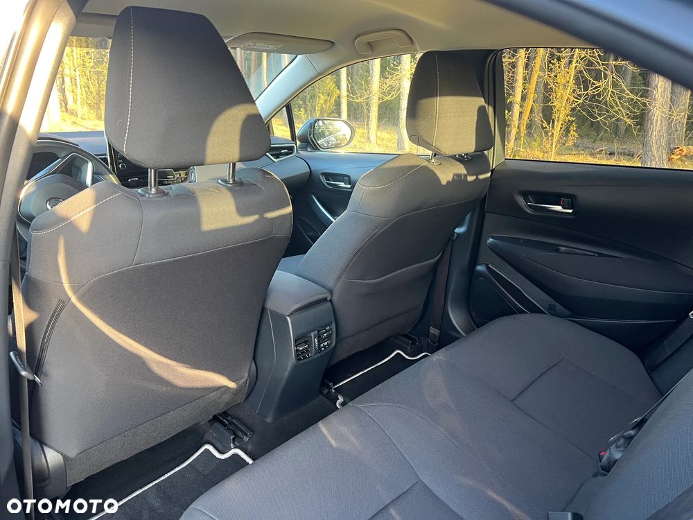 Toyota Corolla 1.8 Hybrid Comfort - 18