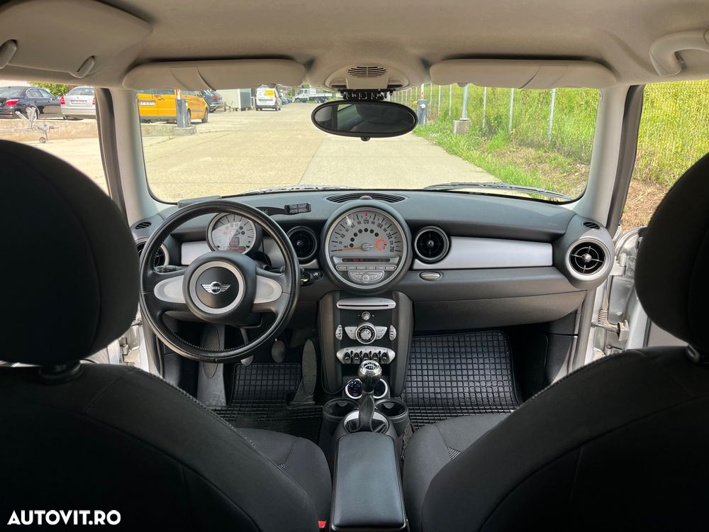 Mini Cooper Cabrio - 10