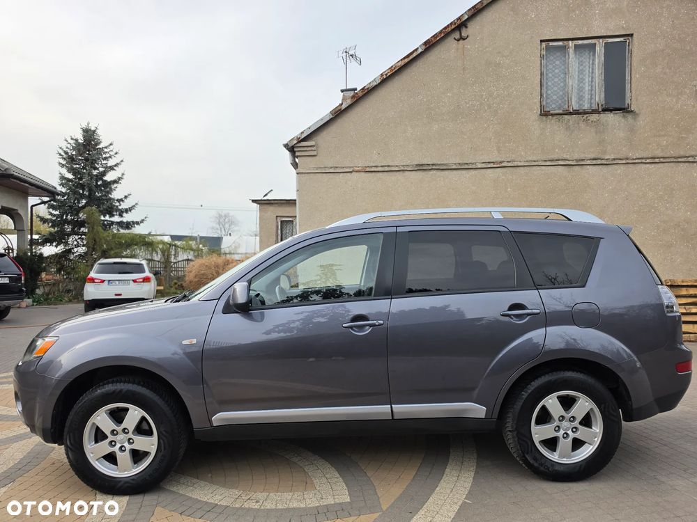 Mitsubishi Outlander - 5