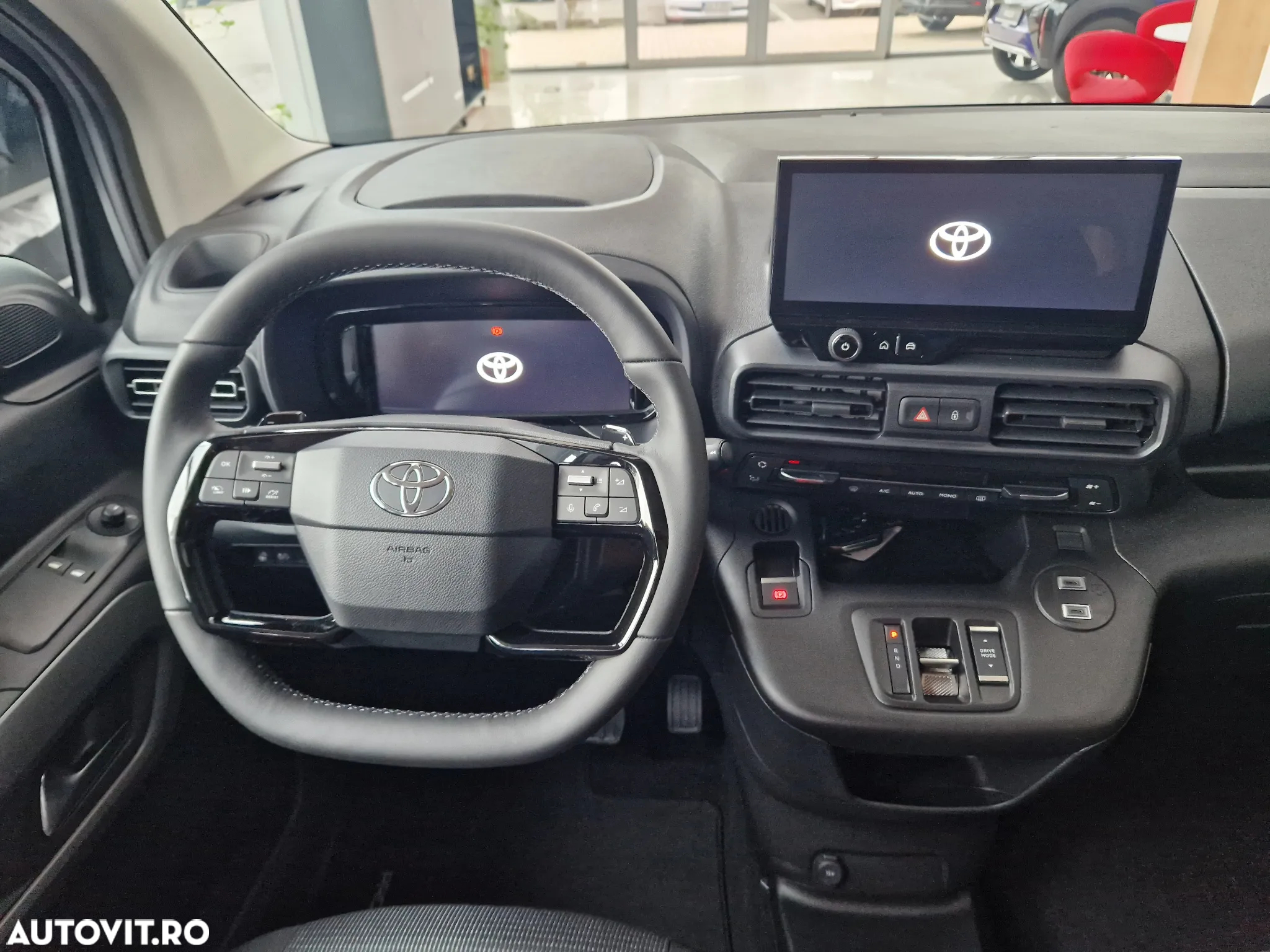 Toyota Proace City Verso 136 CP 50 kWh L2 6+1 Family - 13